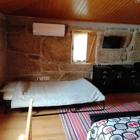 Lagar Da Silveira Homestay