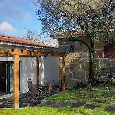 Lagar Da Silveira Homestay